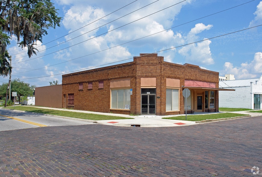 218-222 Magnolia Ave, Sanford, FL à louer - Photo du bâtiment - Image 2 de 9