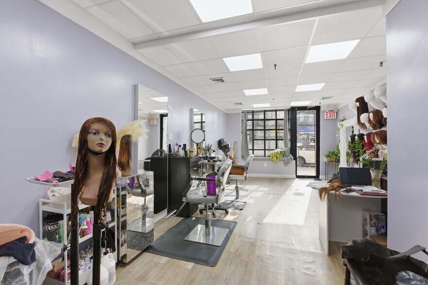 5205-5207 Church Ave, Brooklyn, NY à vendre - Photo du bâtiment - Image 2 de 13