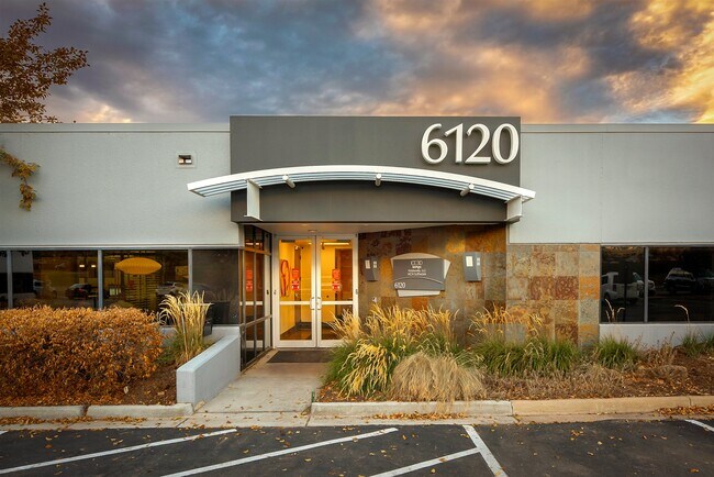 Plus de détails pour 6120 Greenwood Plaza Blvd, Greenwood Village, CO - Bureau à louer