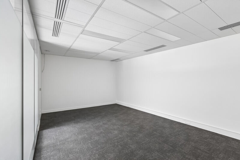 118-122 Rue De Vaugirard, Paris for sale - Building Photo - Image 3 of 14