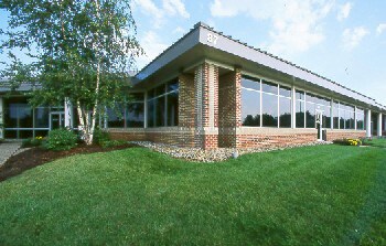 87 S Commerce Way, Bethlehem, PA for sale - Primary Photo - Image 1 of 7