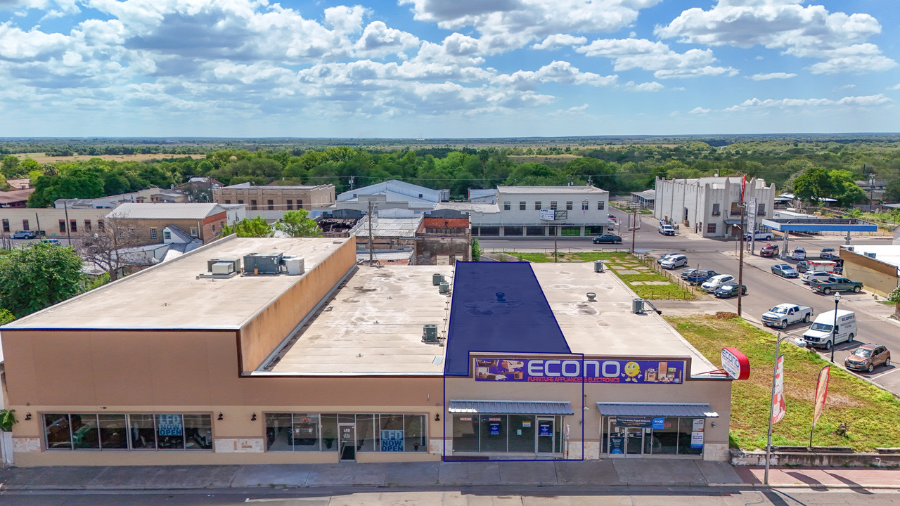 302 E 2nd St, Rio Grande City, TX à vendre Photo du b timent- Image 1 de 4