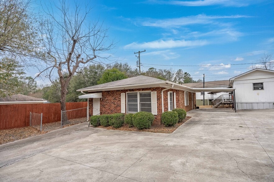 2306 Forrest St, Cayce, SC for sale - Building Photo - Image 2 of 15