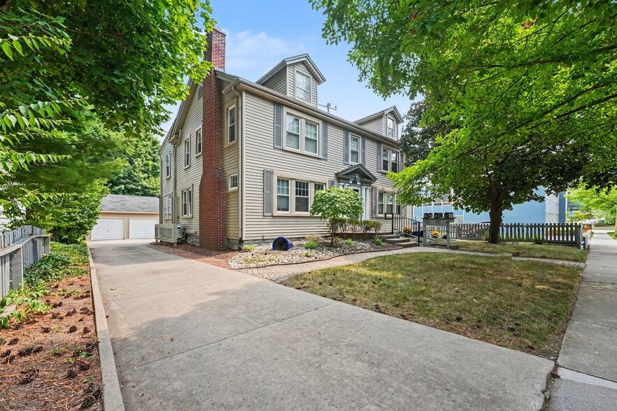 156 N Worth St, Birmingham, MI for sale - Building Photo - Image 2 of 25
