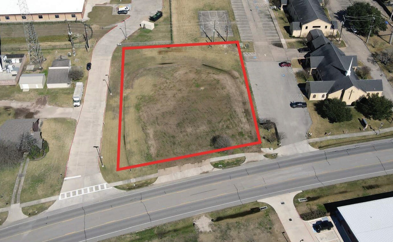 12500 Walden Rd, Montgomery, TX à vendre Photo du bâtiment- Image 1 de 2