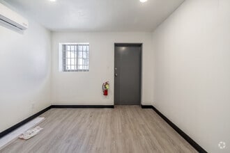 2331 Wirtcrest Ln, Houston, TX for lease Interior Photo- Image 1 of 5