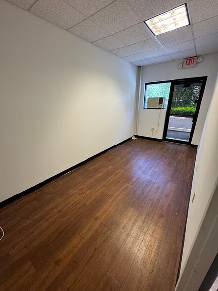 4255 Trotters Way, Alpharetta, GA à louer - Photo du bâtiment - Image 3 de 4