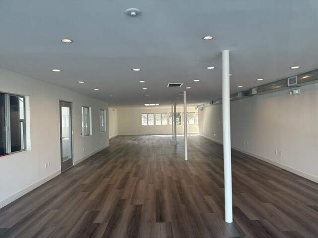 1609 Westwood Blvd, Los Angeles, CA à louer - Photo du bâtiment - Image 3 de 10