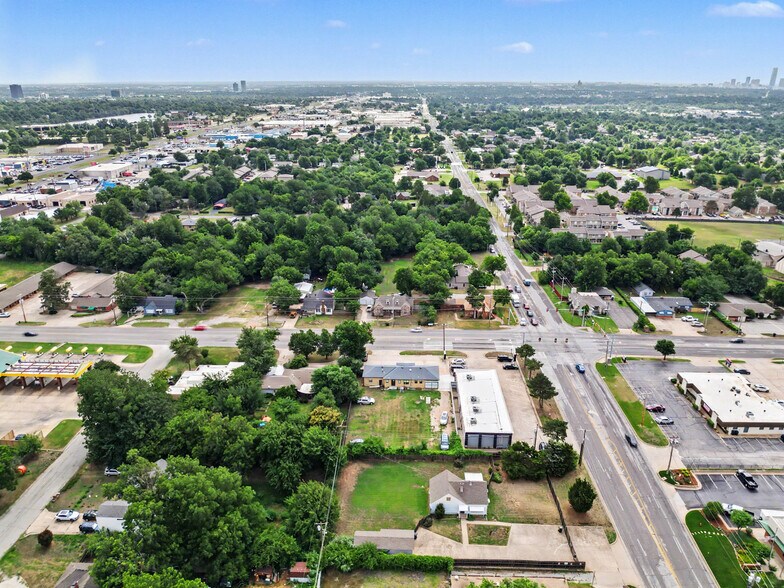 3701 N Meridian Ave, Oklahoma City, OK à vendre - Photo du bâtiment - Image 3 de 44