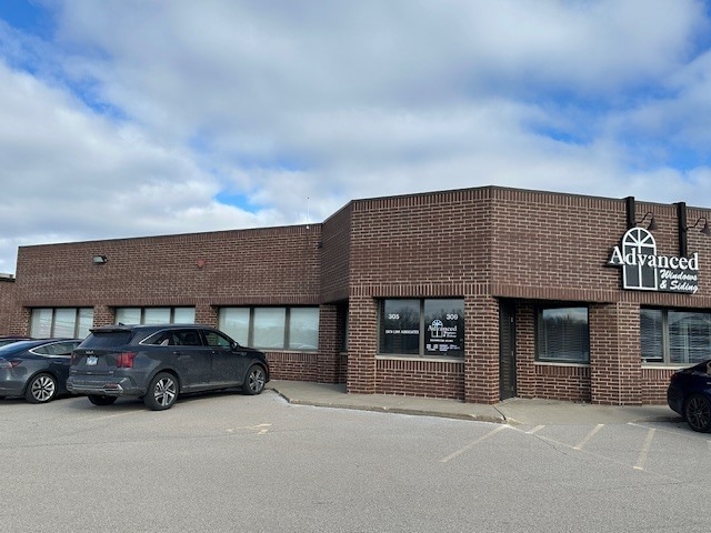 305-317 Oswalt Ave, Batavia, IL à louer Photo intérieure- Image 1 de 12