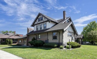 Plus de détails pour 634 Wisconsin St, Oshkosh, WI - Spécialité à vendre