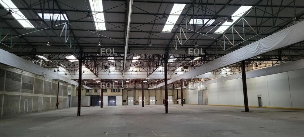 Industrial in for lease - Interior Photo - Image 1 of 5