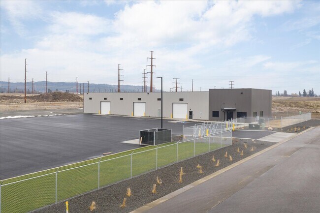 Plus de détails pour 19407 E Garland Ave, Spokane Valley, WA - Industriel à louer