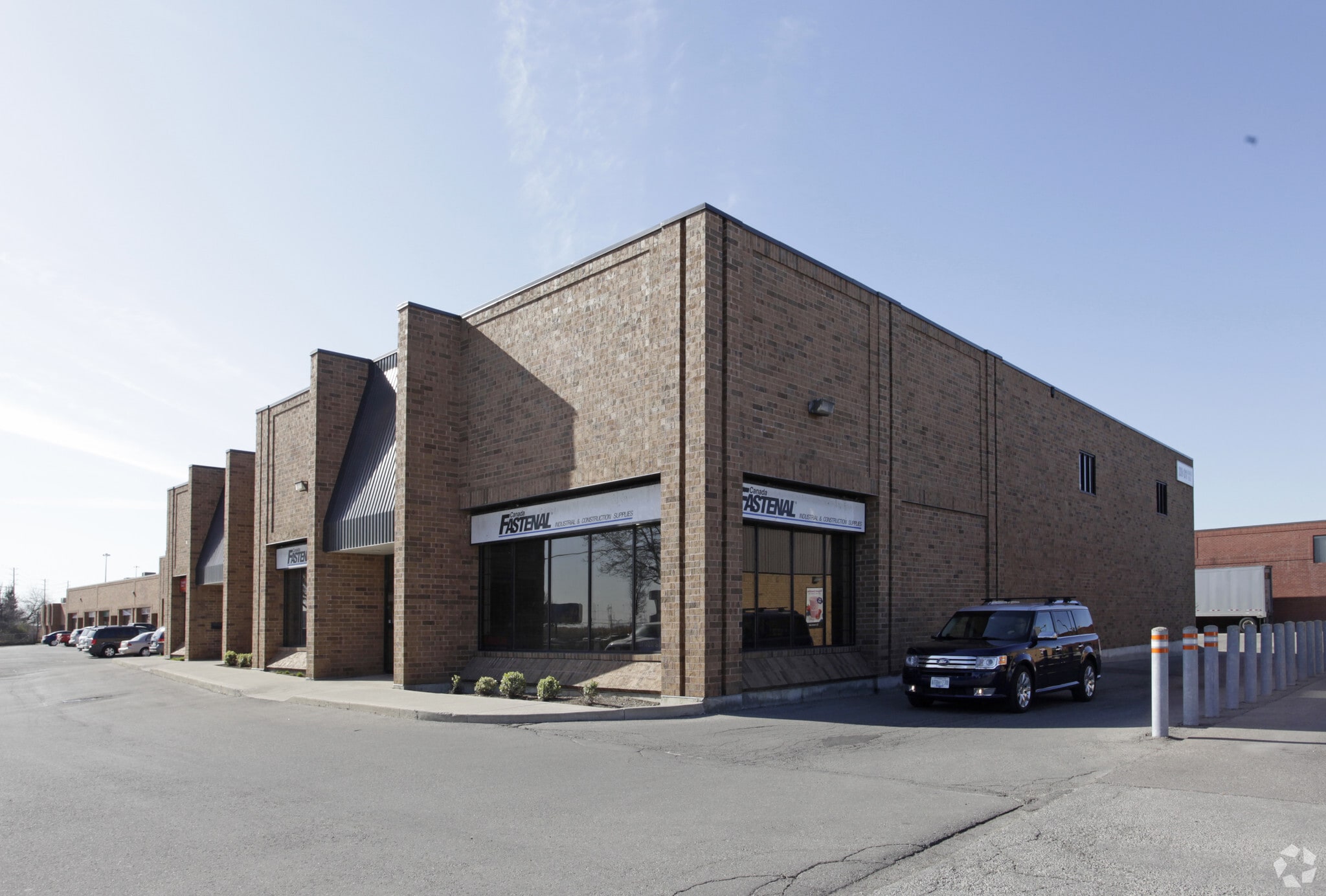 209-211 Advance Blvd, Brampton, ON for sale Primary Photo- Image 1 of 1