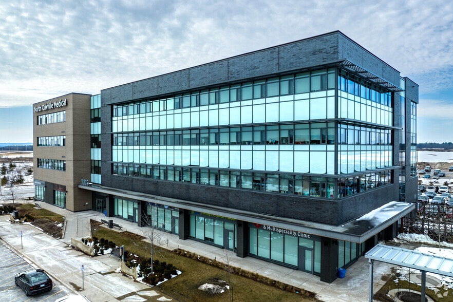 3075 Hospital Gate, Oakville, ON for sale - Primary Photo - Image 1 of 51