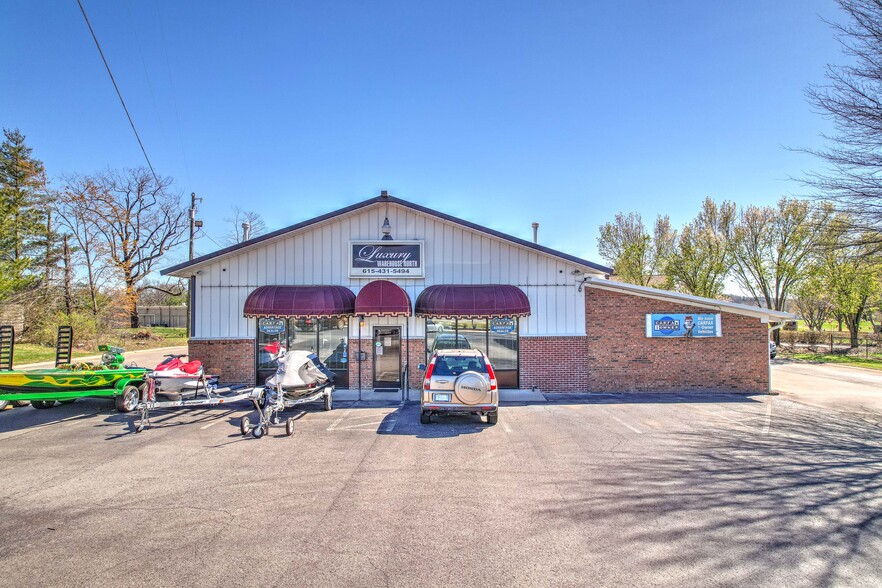 379 E Main St, Hendersonville, TN for sale - Building Photo - Image 1 of 1