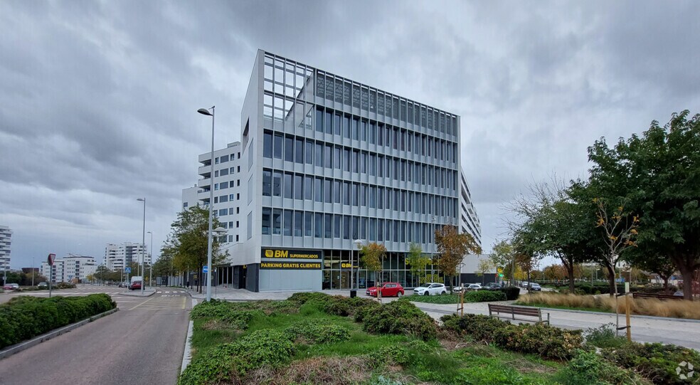 Calle Estanislao Pérez Pita, 23, Madrid, Madrid à louer - Photo du bâtiment - Image 3 de 7