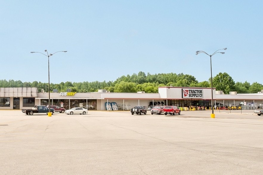 72 Buena Vista Rd, Huntingdon, TN for lease - Building Photo - Image 2 of 6