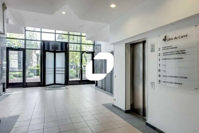 Office in Gennevilliers for lease - Building Photo - Image 2 of 14