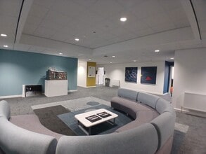 Queen St, Huddersfield à louer Photo intérieure- Image 2 de 8