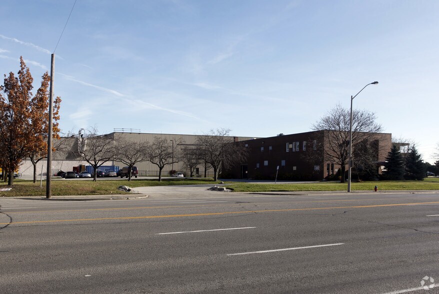 1121 Walkers Line, Burlington, ON à louer - Photo du bâtiment - Image 3 de 4