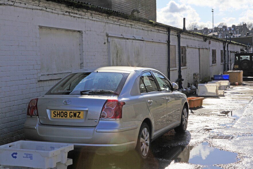 14 Russell Rd, Aberdeen à vendre - Photo du bâtiment - Image 2 de 2