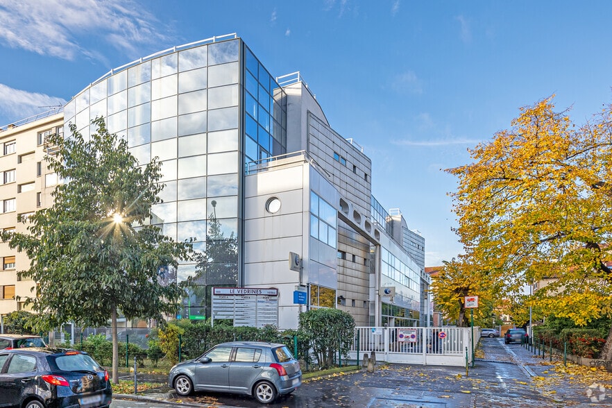 102 A Avenue Henri Barbusse, Colombes à louer - Photo principale - Image 1 de 2