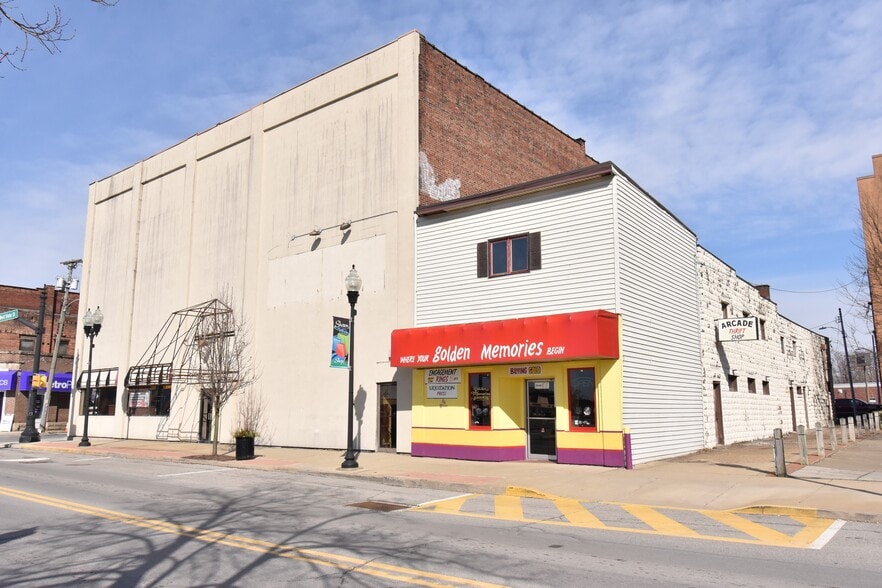 86 W State St, Sharon, PA for sale - Building Photo - Image 2 of 8