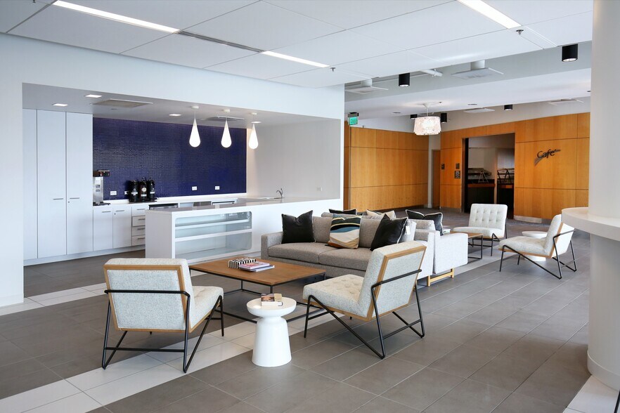 6000 Connection Dr, Irving, TX for lease - Interior Photo - Image 1 of 12