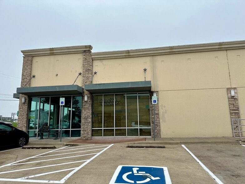 2452 W Loop 340, Waco, TX for lease - Building Photo - Image 3 of 18
