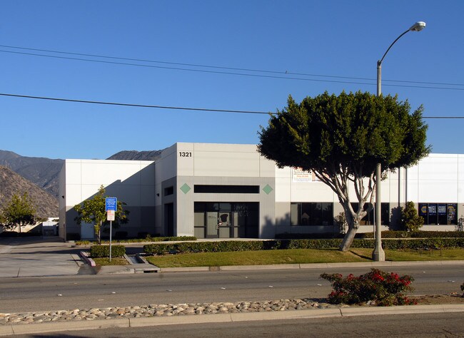 More details for 1321 W Foothill Blvd, Azusa, CA - Industrial for Lease