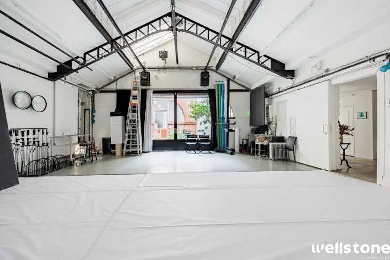 54 Rue Des Acacias, Paris à vendre - Photo du bâtiment - Image 1 de 9