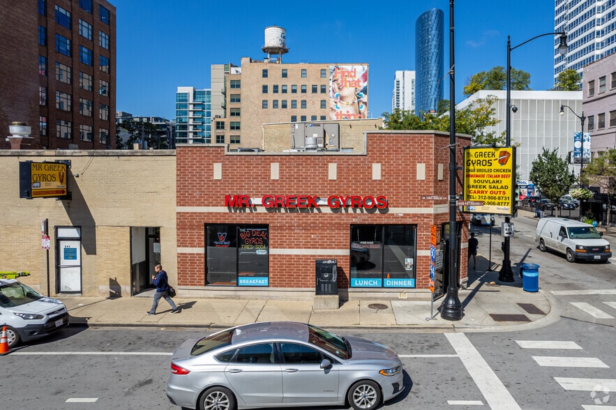 232-234 S Halsted St, Chicago, IL for lease - Building Photo - Image 2 of 5