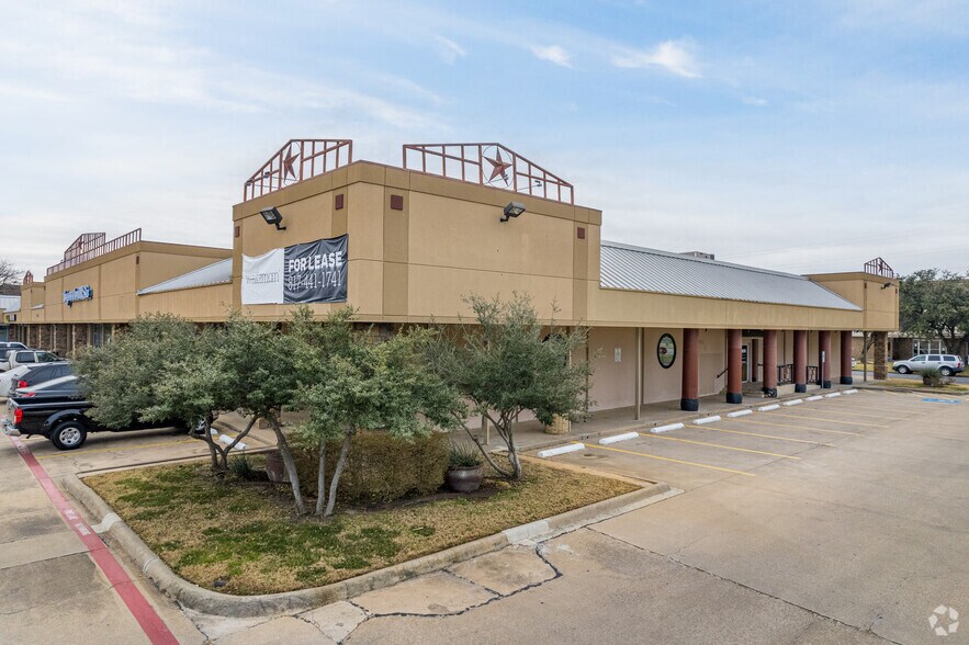 6299 Granbury Rd, Fort Worth, TX à louer - Photo du bâtiment - Image 2 de 10