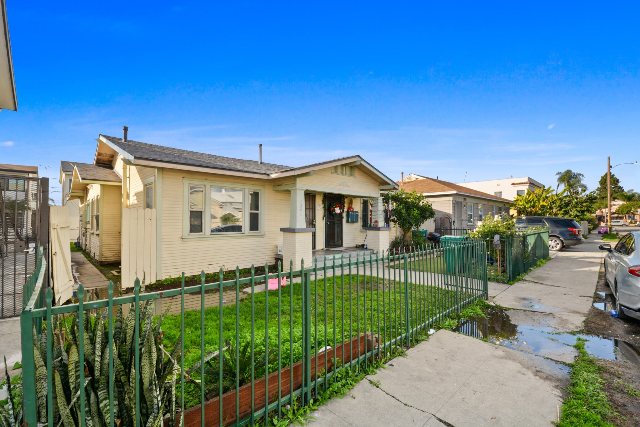 1341 Stanley Ave, Long Beach, CA à vendre Photo principale- Image 1 de 7