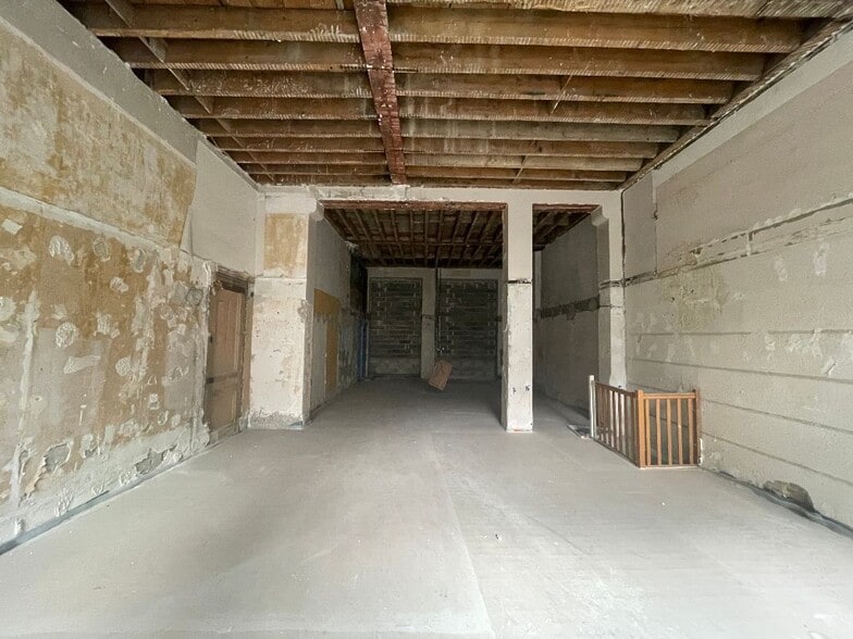 60 Cours De La Liberté, Lyon for lease - Interior Photo - Image 2 of 5