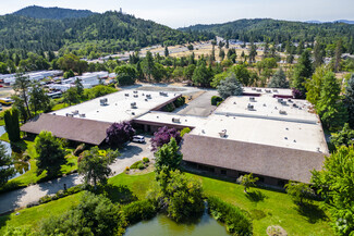 Plus de détails pour 481 California St, Grants Pass, OR - Industriel à vendre