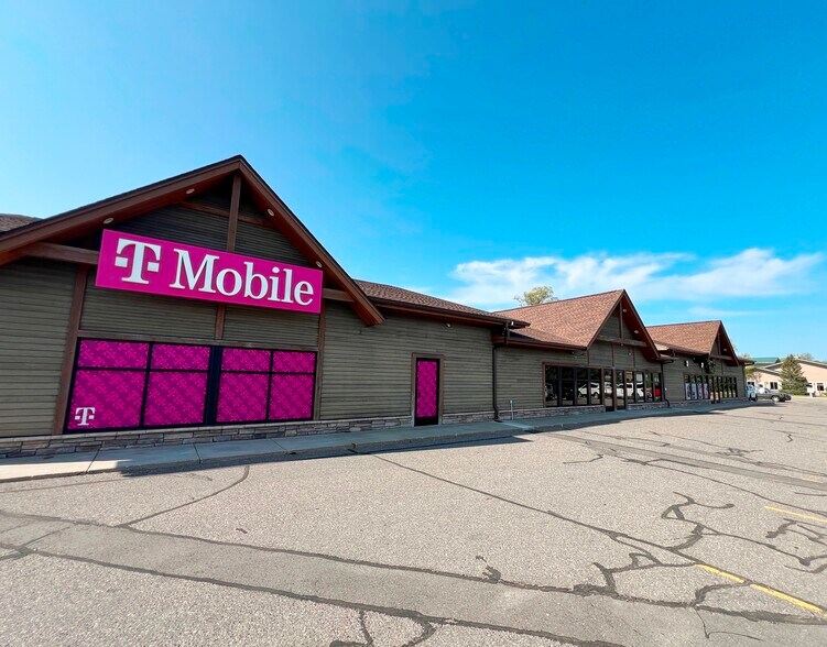 15175 Edgewood Dr, Baxter, MN for lease - Building Photo - Image 2 of 5