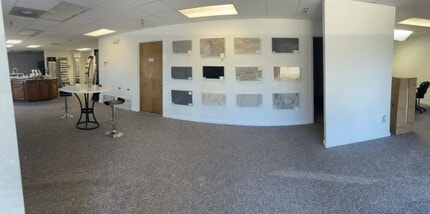 11850 Canon Blvd, Newport News, VA for lease Interior Photo- Image 2 of 2