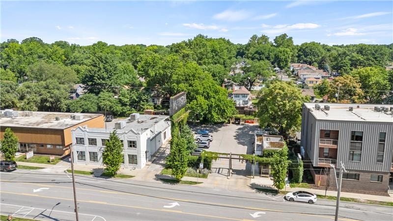 624-634 E 63rd St portfolio of 2 properties for sale on LoopNet.ca Primary Photo- Image 1 of 15