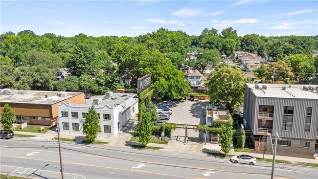 More details for 624-634 E 63rd St – Retail for Sale, Kansas City, MO