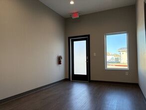560 W Frontier Pky, Celina, TX for lease Interior Photo- Image 2 of 11