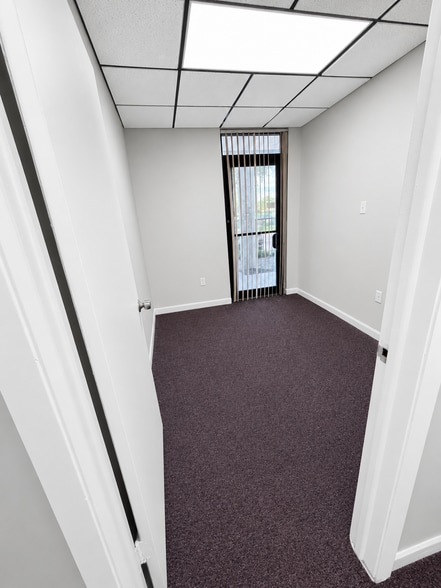 1818 Sheridan St, Hollywood, FL for lease - Building Photo - Image 3 of 13