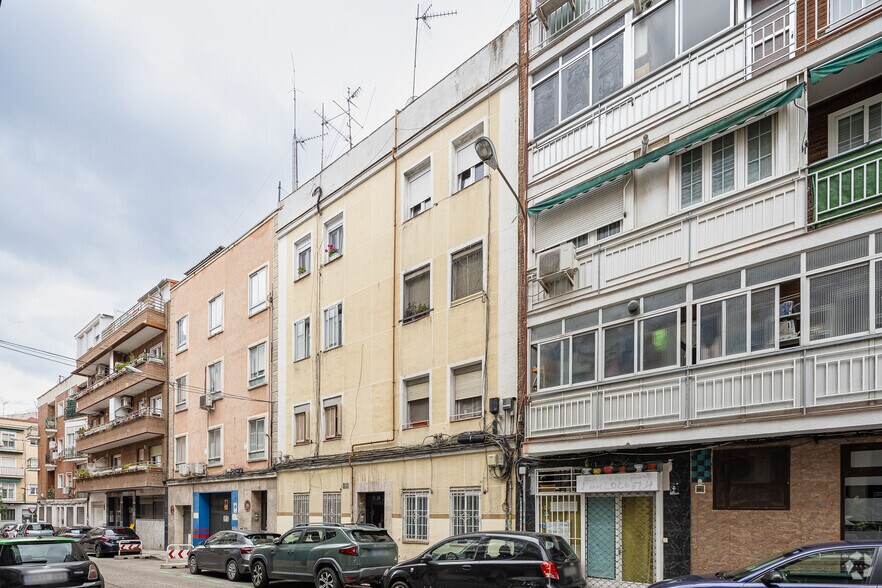 Calle Lorenzo González, 14, Madrid, Madrid for lease - Building Photo - Image 2 of 2