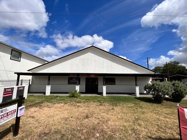 1103 New Laredo Hwy, San Antonio, TX à vendre - Photo du bâtiment - Image 3 de 17