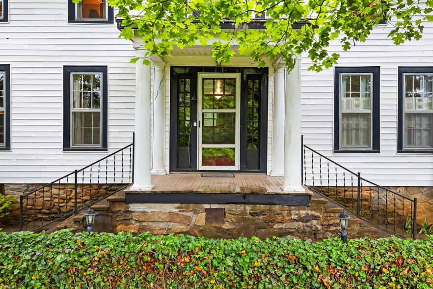 1186 Old Us Hwy 70 W, Black Mountain, NC for sale - Building Photo - Image 3 of 48