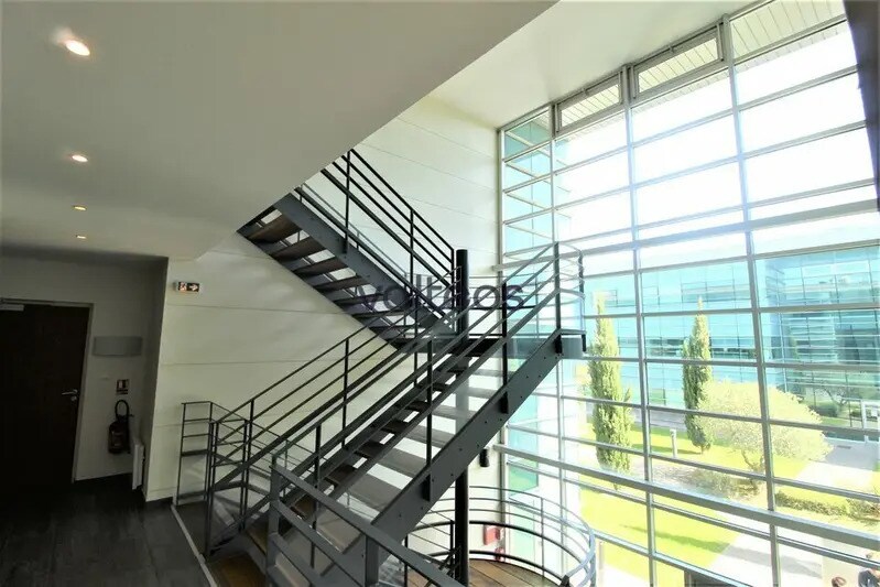Office in Toulouse for lease - Building Photo - Image 3 of 11
