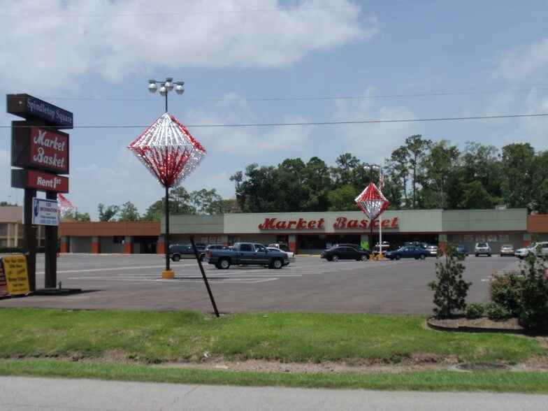2255 N 11th St, Beaumont, TX à louer - Photo du bâtiment - Image 2 de 2