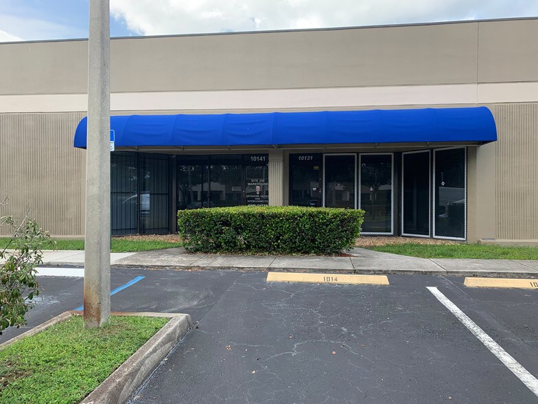 5301 N Nob Hill Rd, Sunrise, FL à louer - Photo du bâtiment - Image 1 de 5
