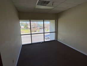 394 Bel Marin Keys Blvd, Novato, CA à louer Photo intérieure- Image 2 de 5